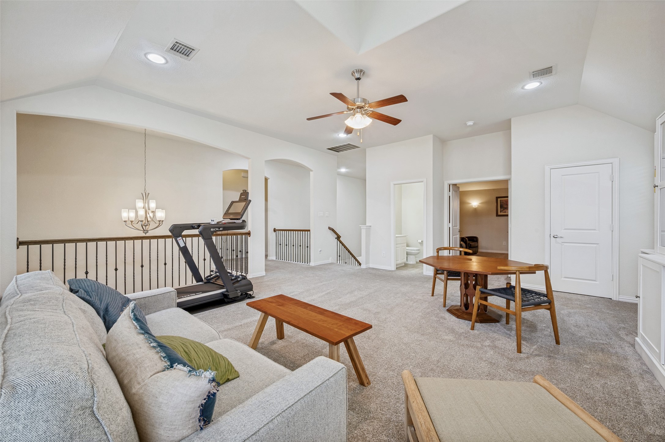 2841 Edinburgh Carrollton TX 75006