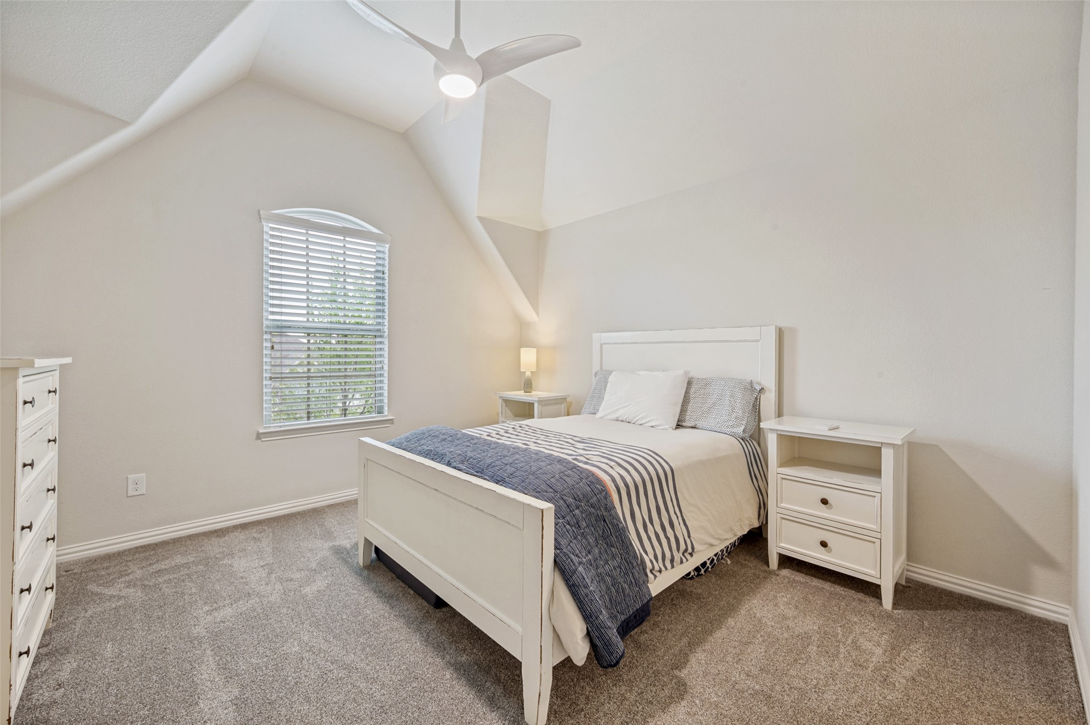 2841 Edinburgh Carrollton TX 75006