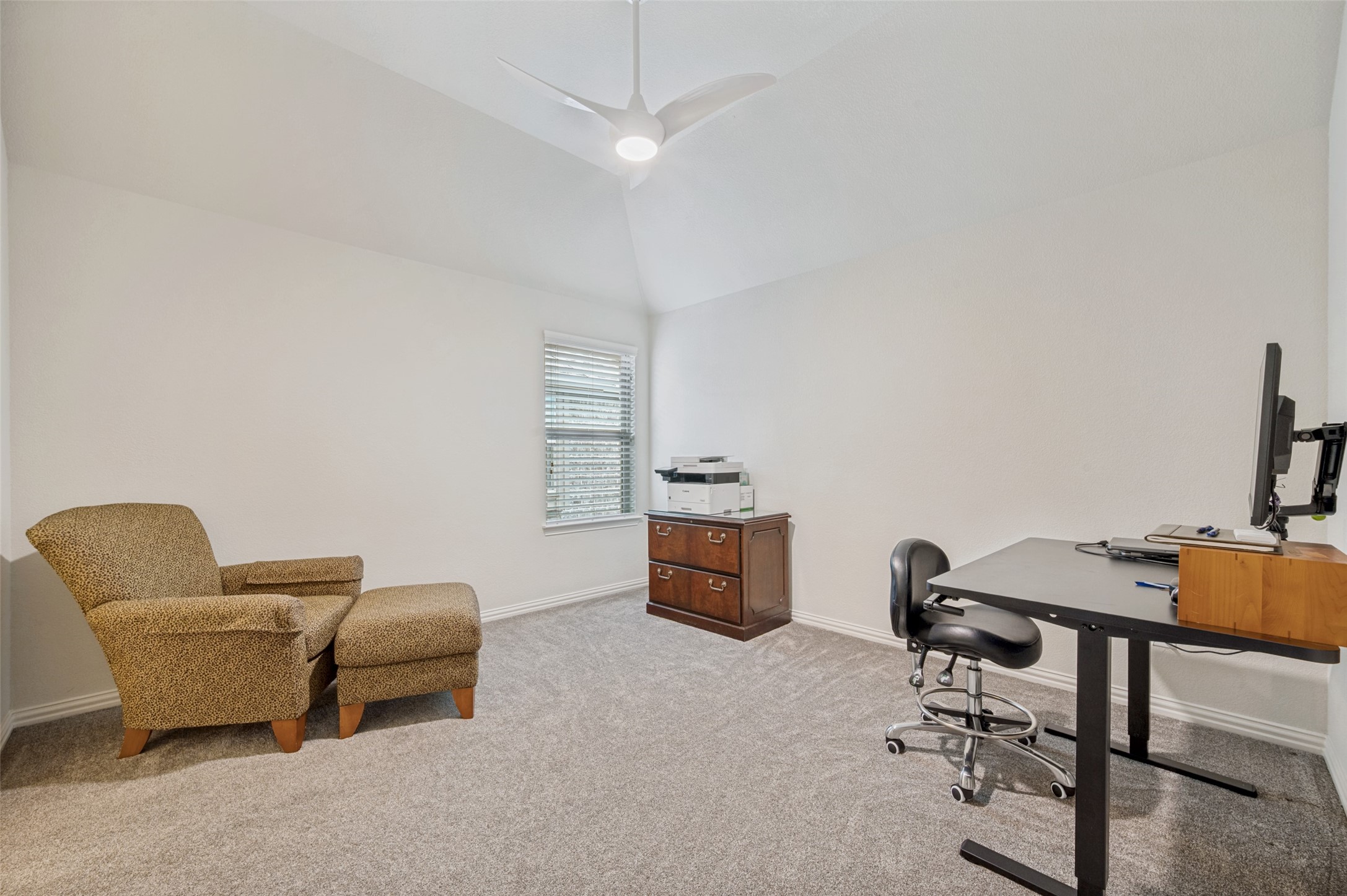 2841 Edinburgh Carrollton TX 75006