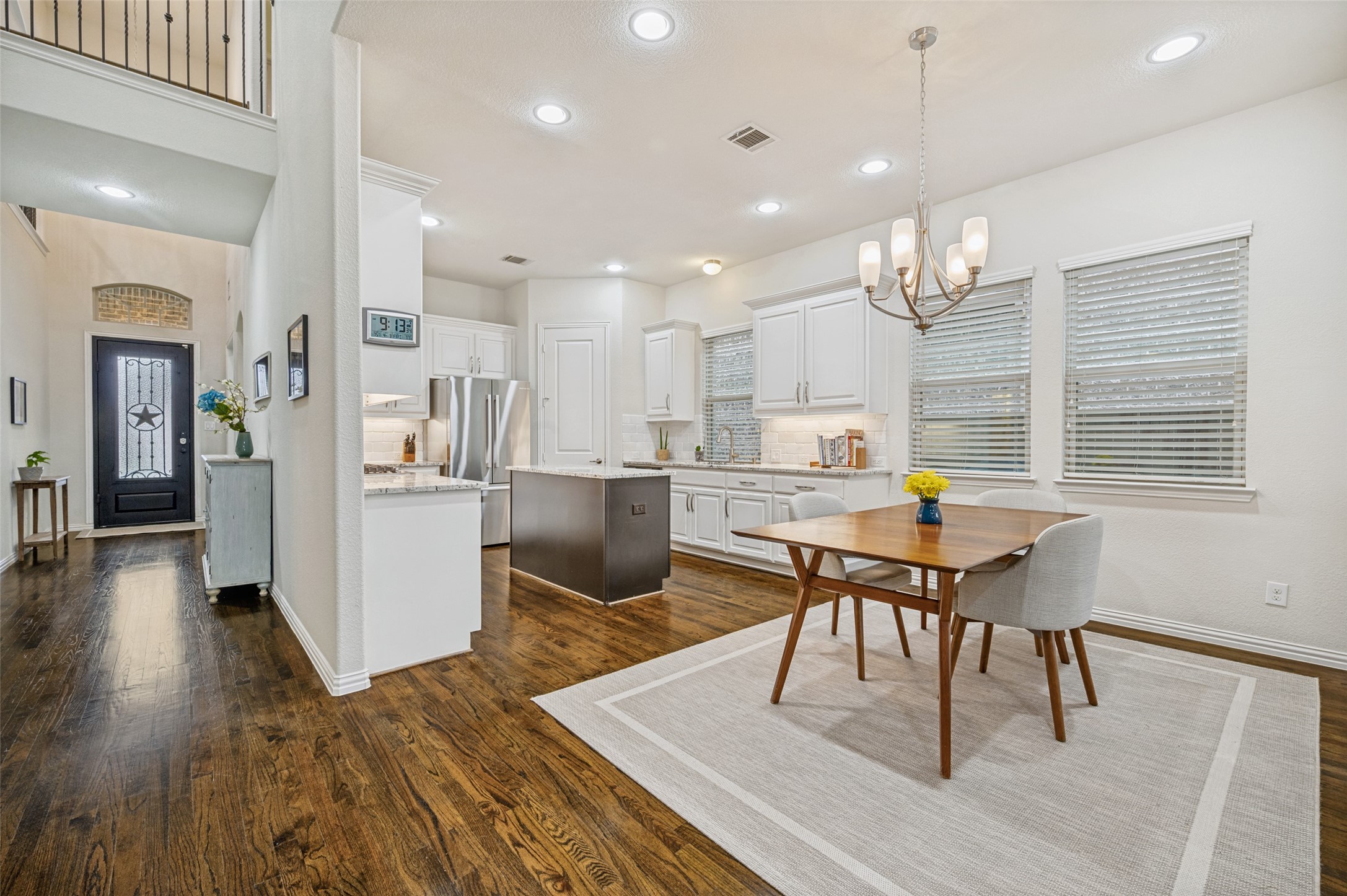 2841 Edinburgh Carrollton TX 75006