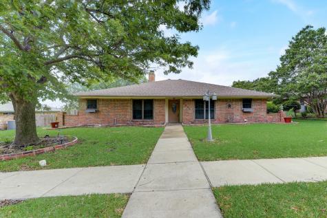 2409 Club Meadow Drive Garland TX 75041
