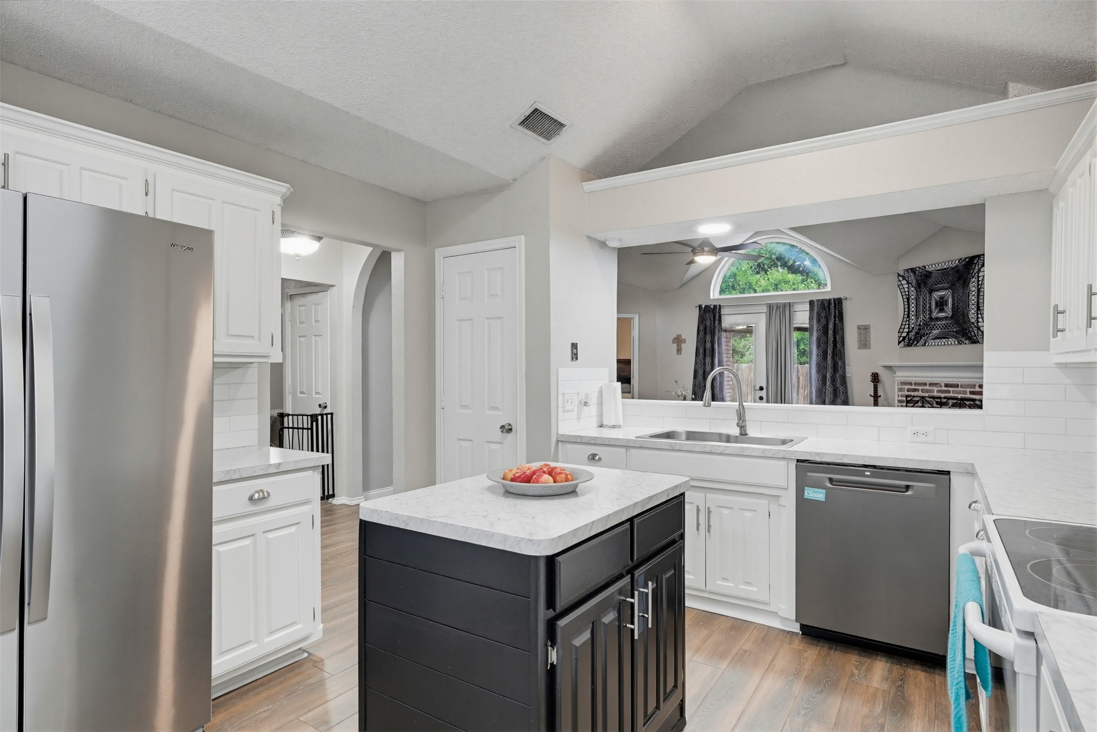 2956 Timber Creek Trail Fort Worth TX 76118