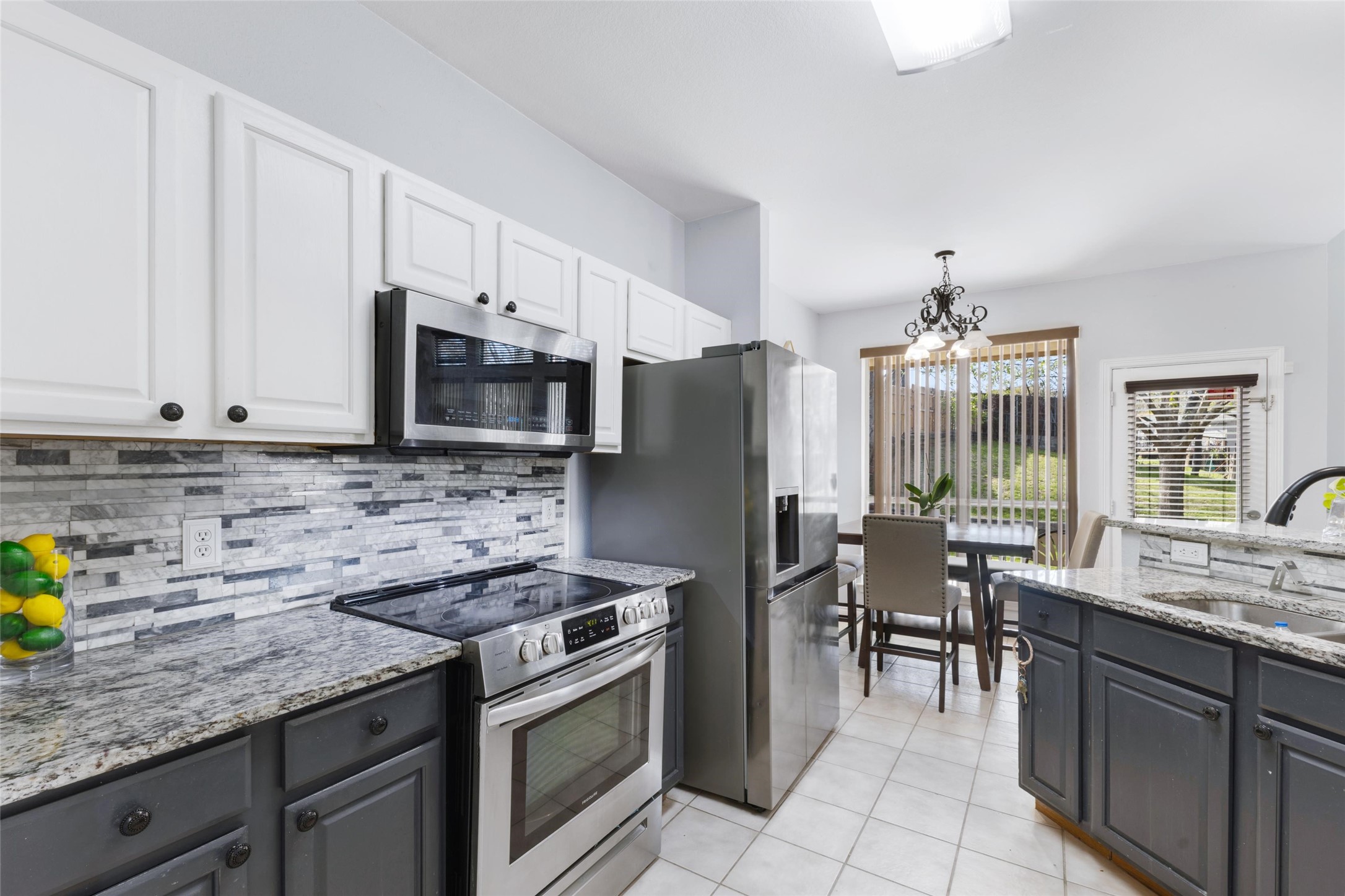 1031 Park Avenue Carrollton TX 75006