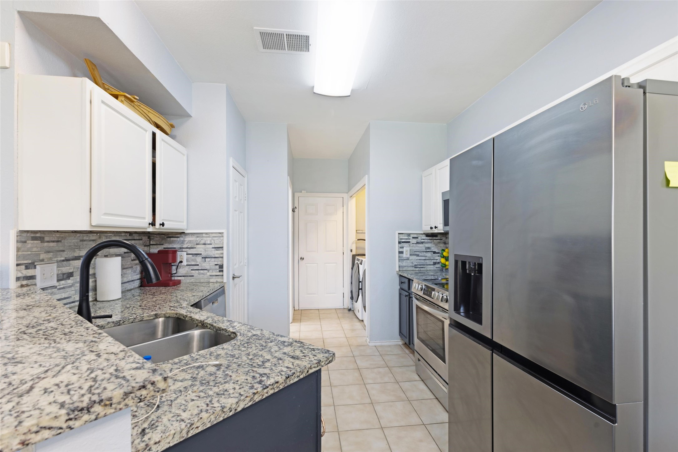 1031 Park Avenue Carrollton TX 75006