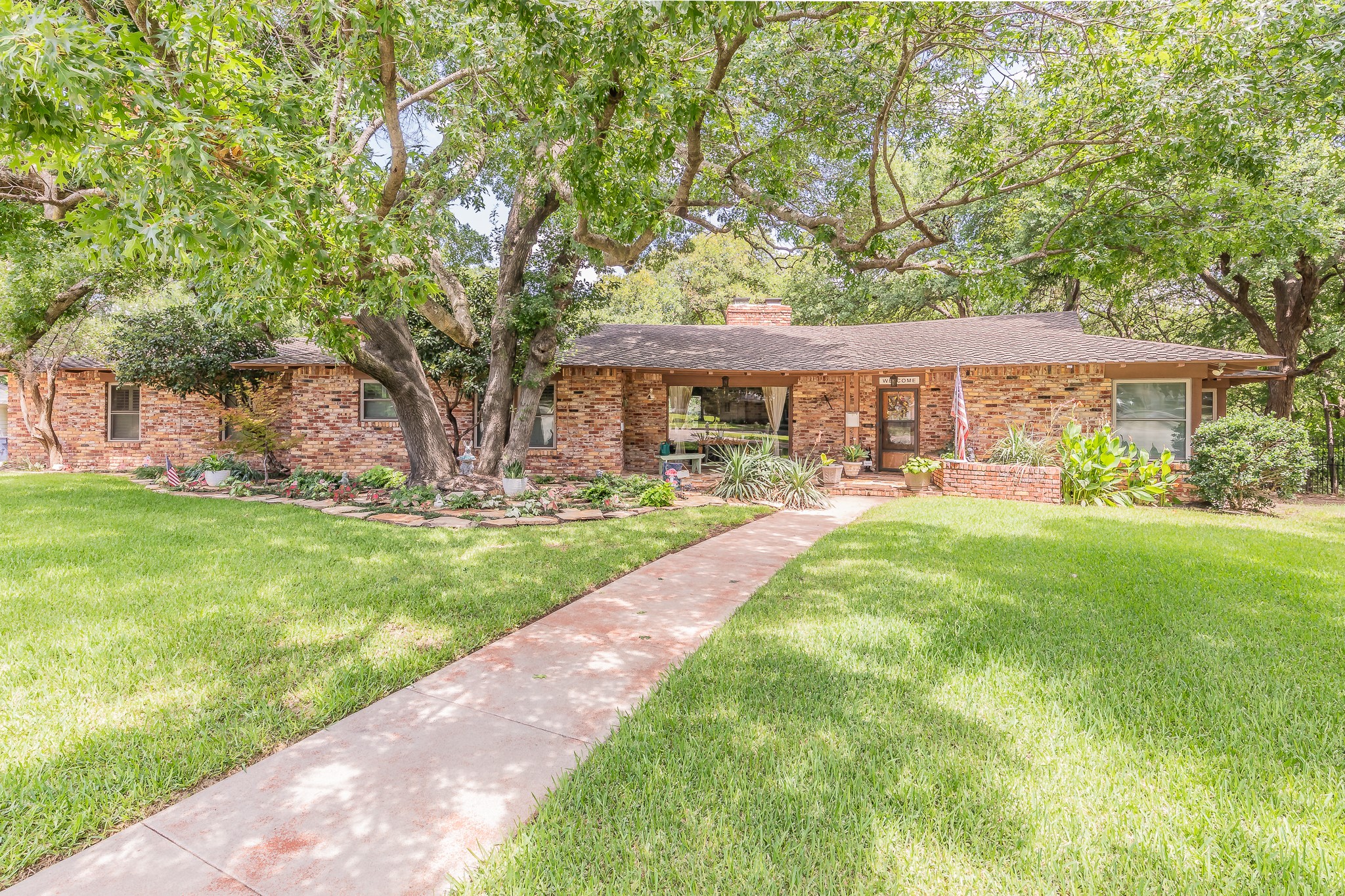 4200 Westmont Court Fort Worth TX 76109