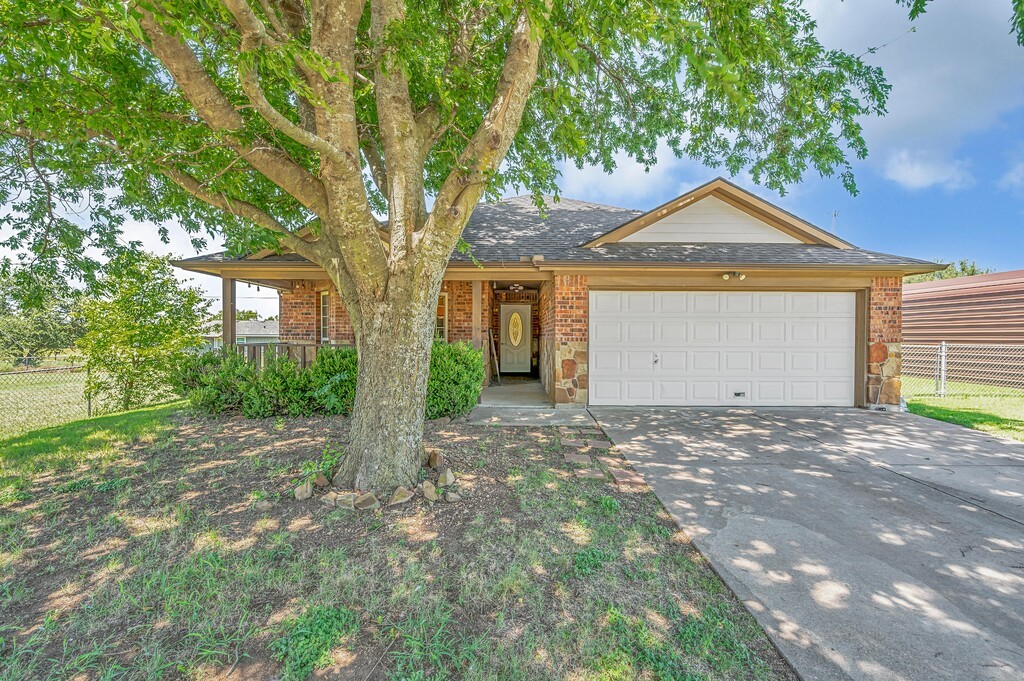 137 Noelle Road Whitney TX 76692