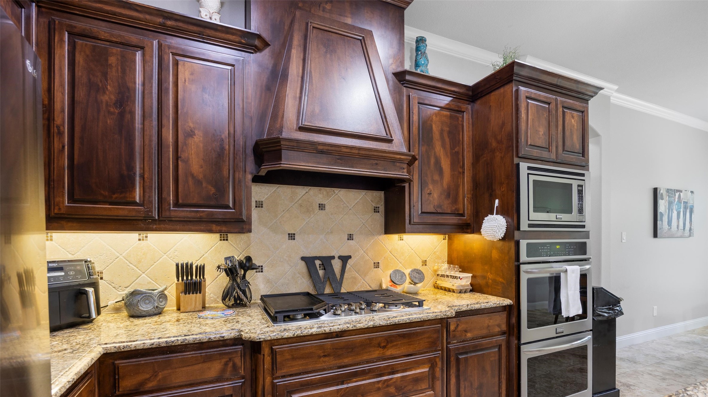 511 Oak Forest Court Kennedale TX 76060