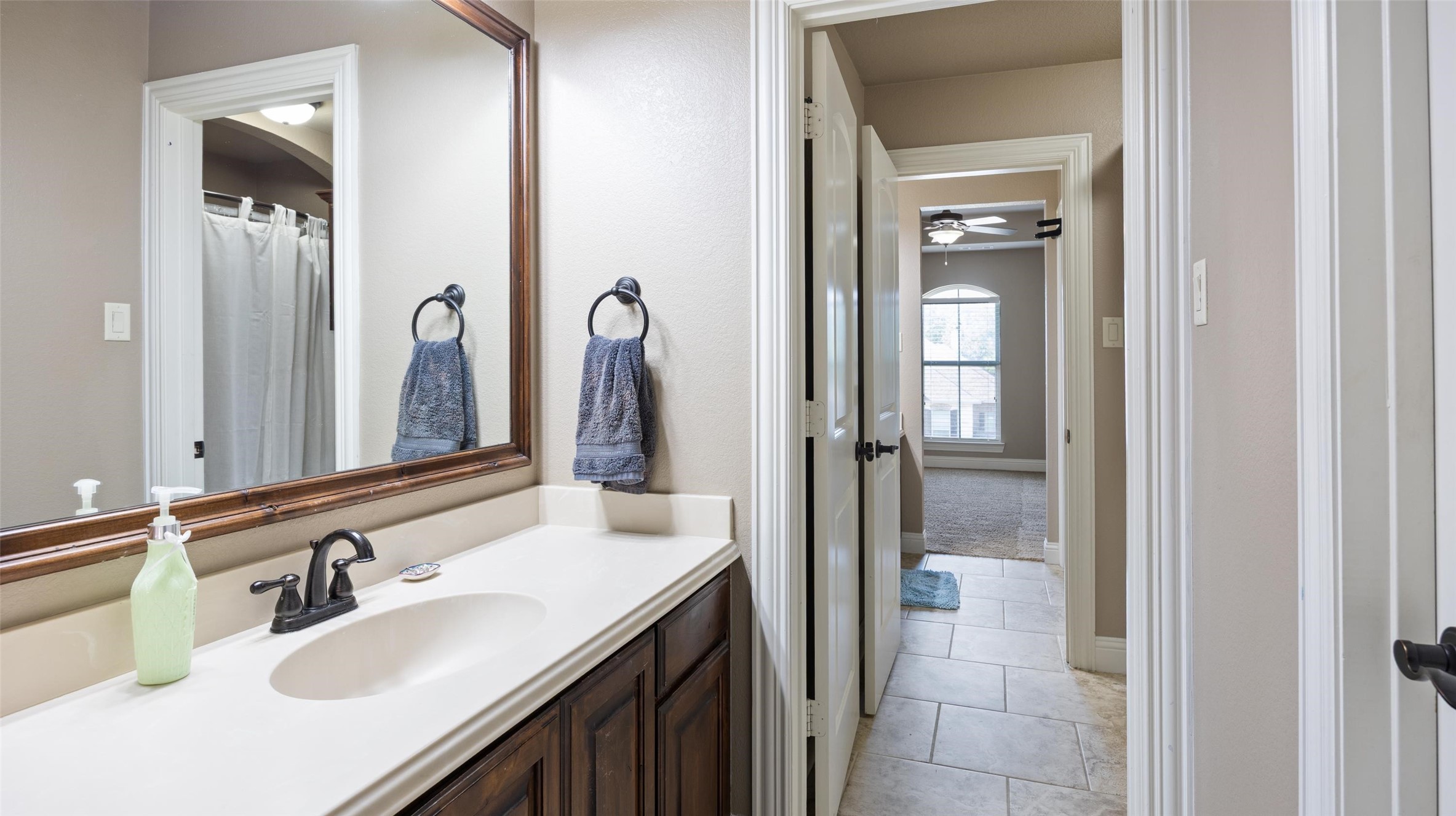 511 Oak Forest Court Kennedale TX 76060