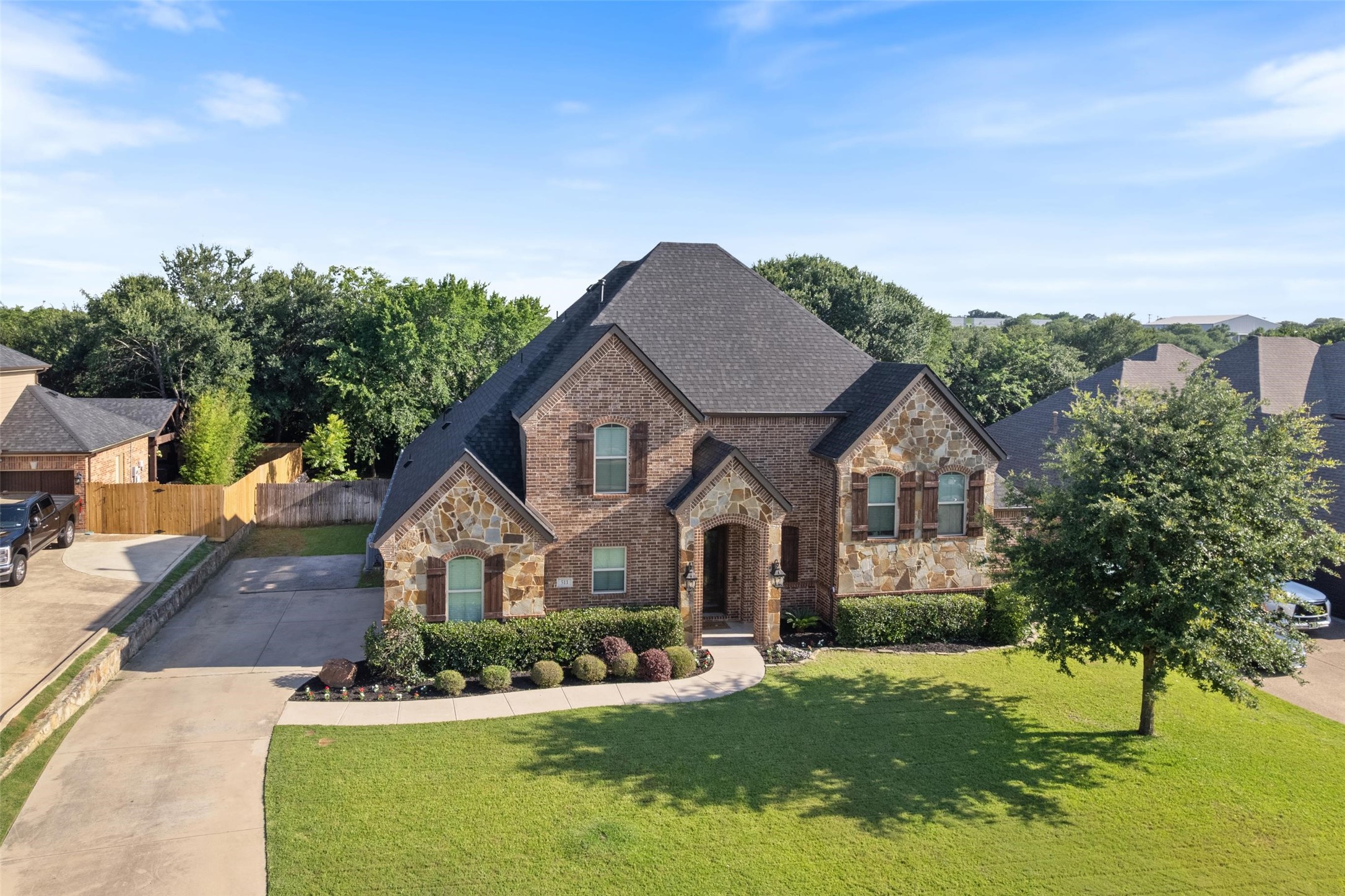 511 Oak Forest Court Kennedale TX 76060