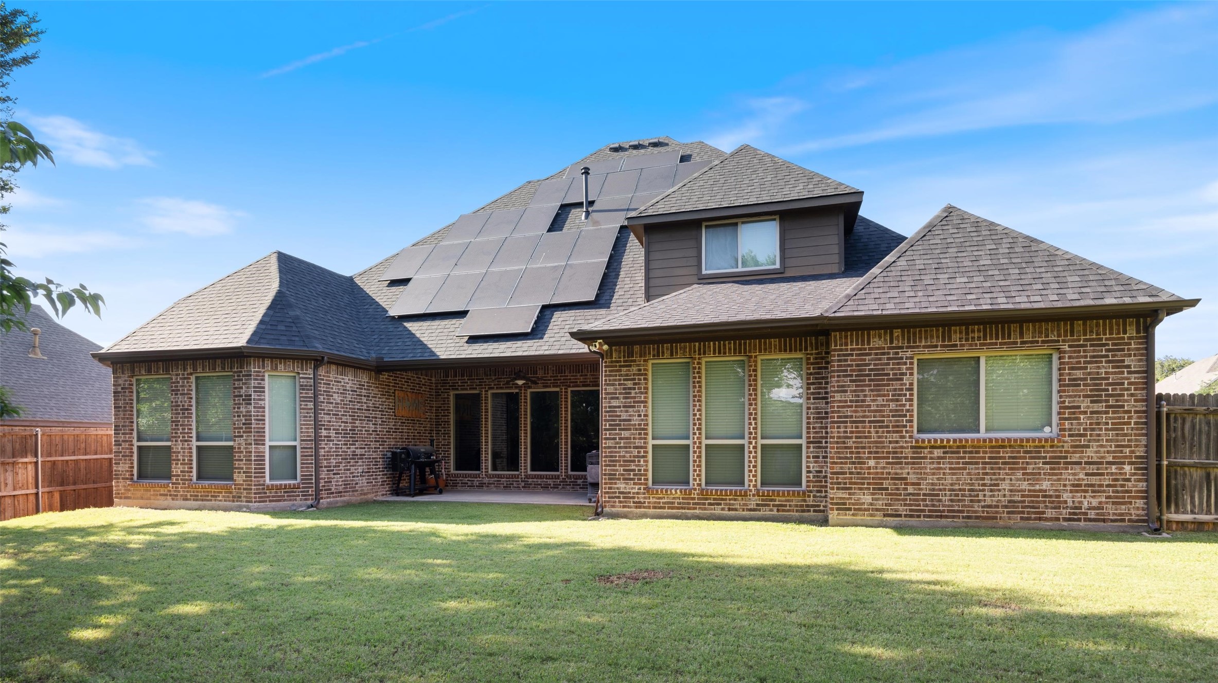 511 Oak Forest Court Kennedale TX 76060