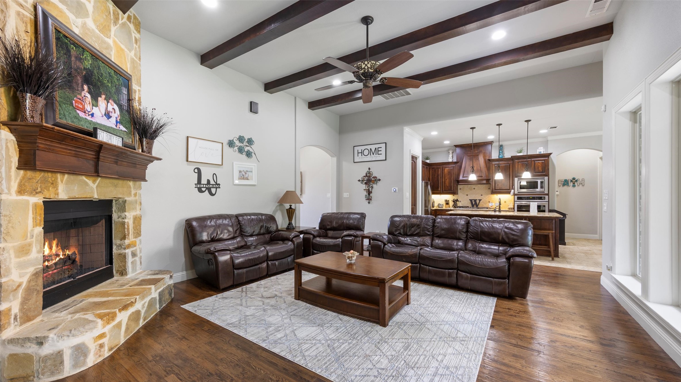 511 Oak Forest Court Kennedale TX 76060