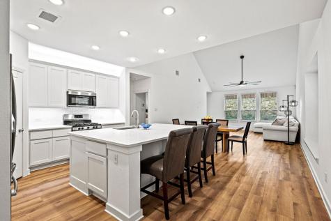 3952 Oak Creek Circle Denison TX 75020