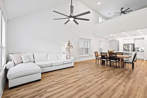 3952 Oak Creek Circle Denison TX 75020