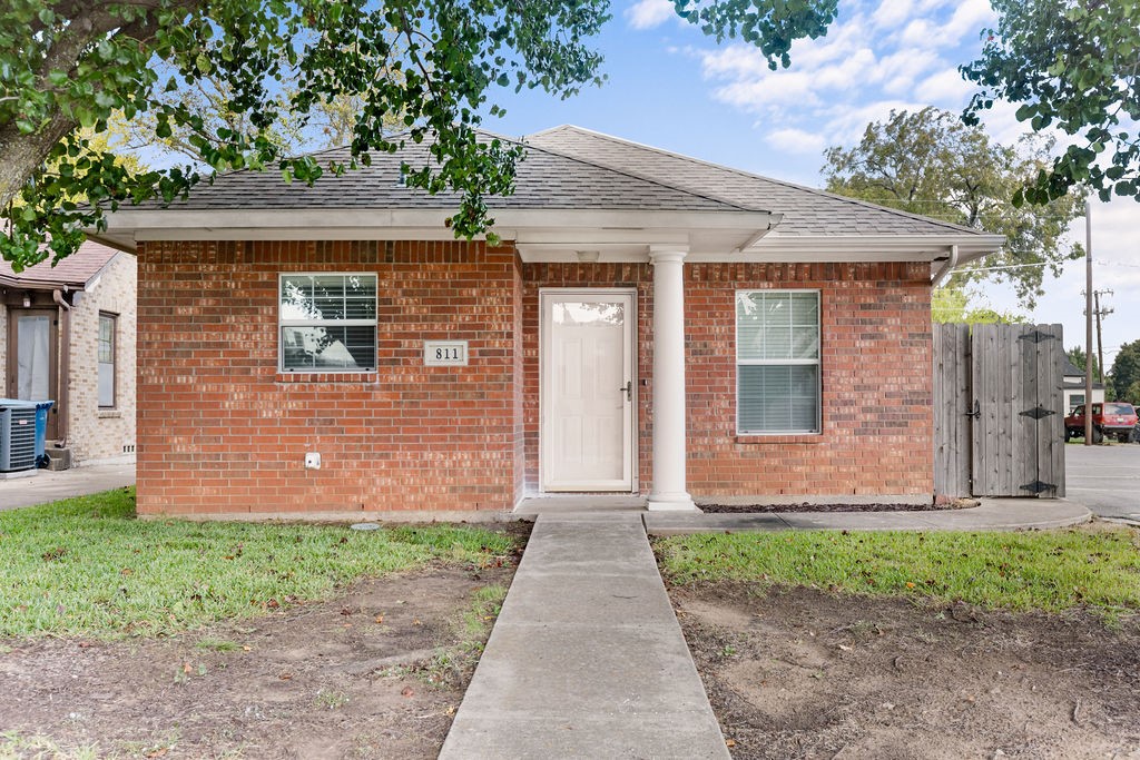 811 W Woodard Street Denison TX 75020