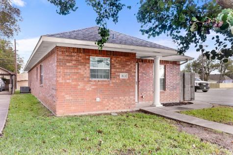 811 W Woodard Street Denison TX 75020