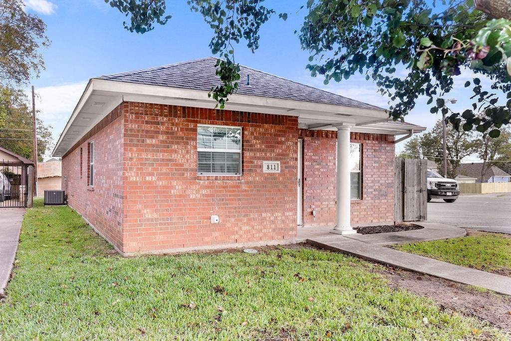 811 W Woodard Street Denison TX 75020