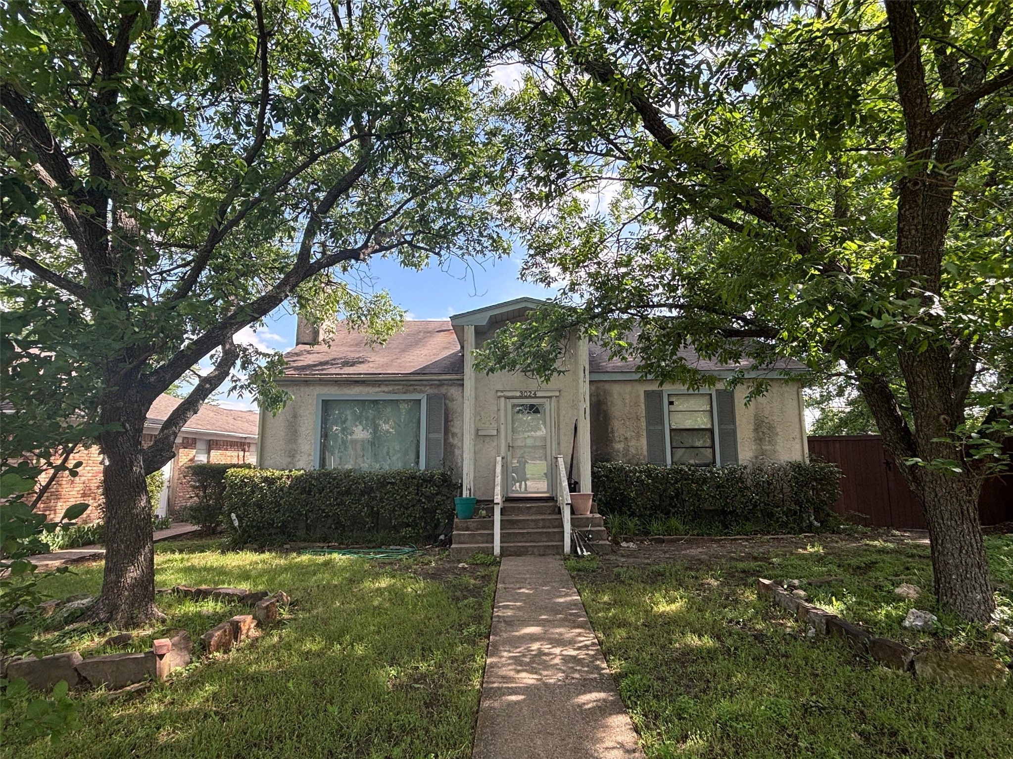 3024 Ruidosa Avenue Dallas TX 75228