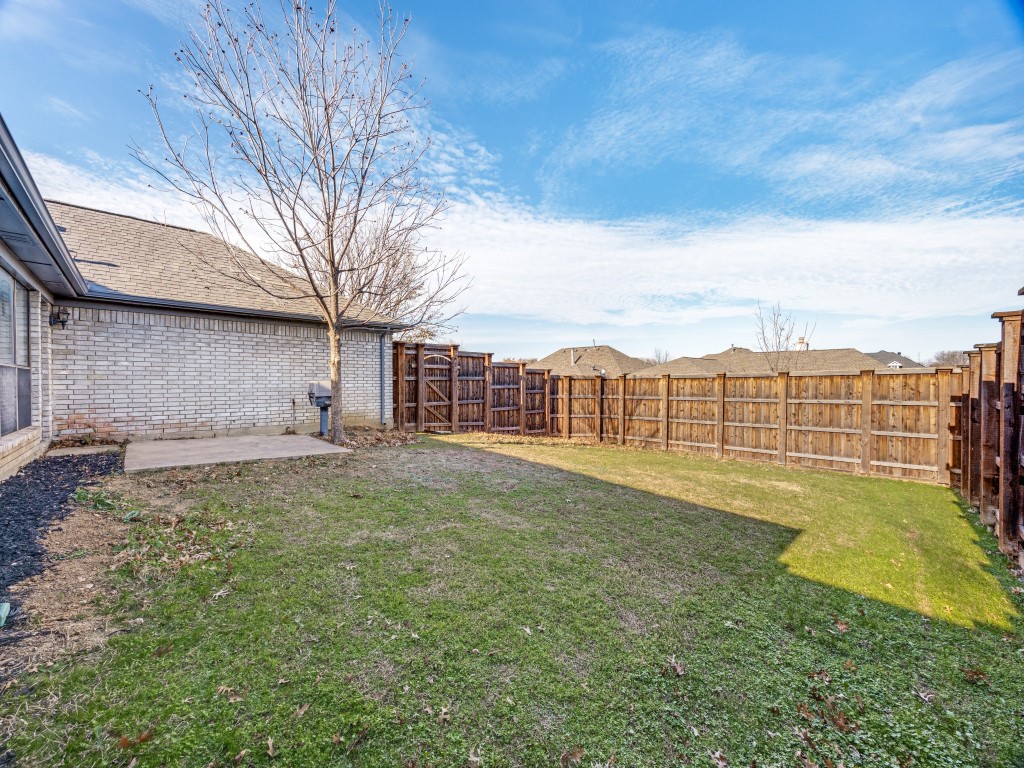 1581 Glenmore Drive Lewisville TX 75077