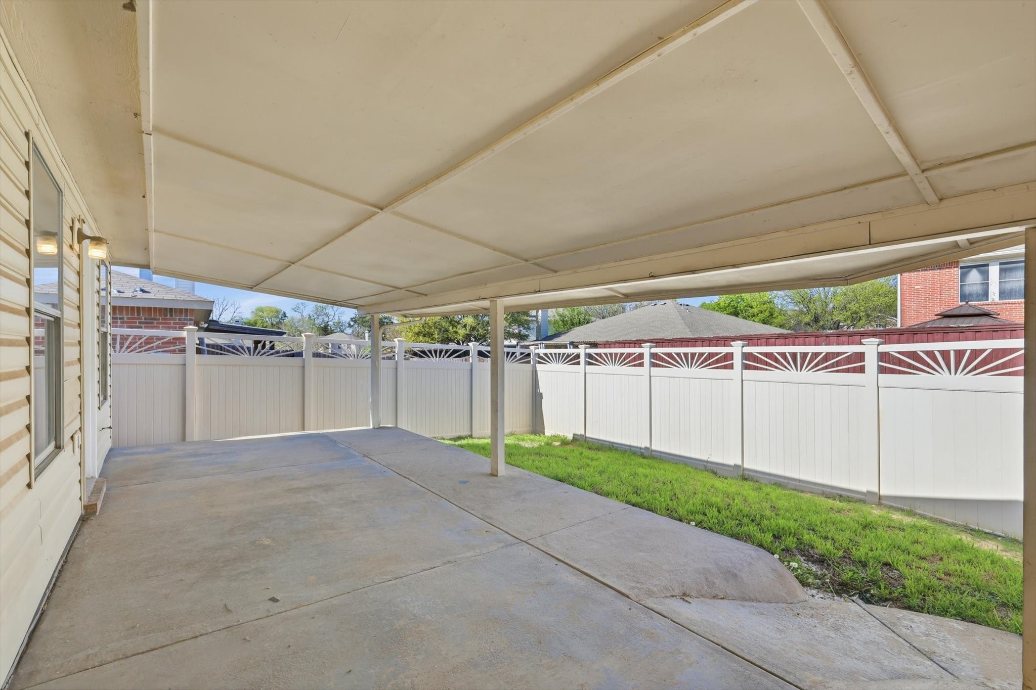 725 Lovern Street Cedar Hill TX 75104