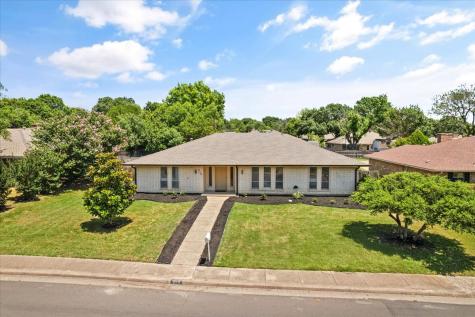 310 Naples Drive Duncanville TX 75116
