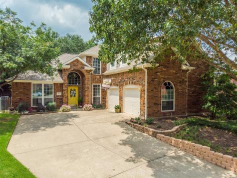 1916 Pavia Court Arlington TX 76006