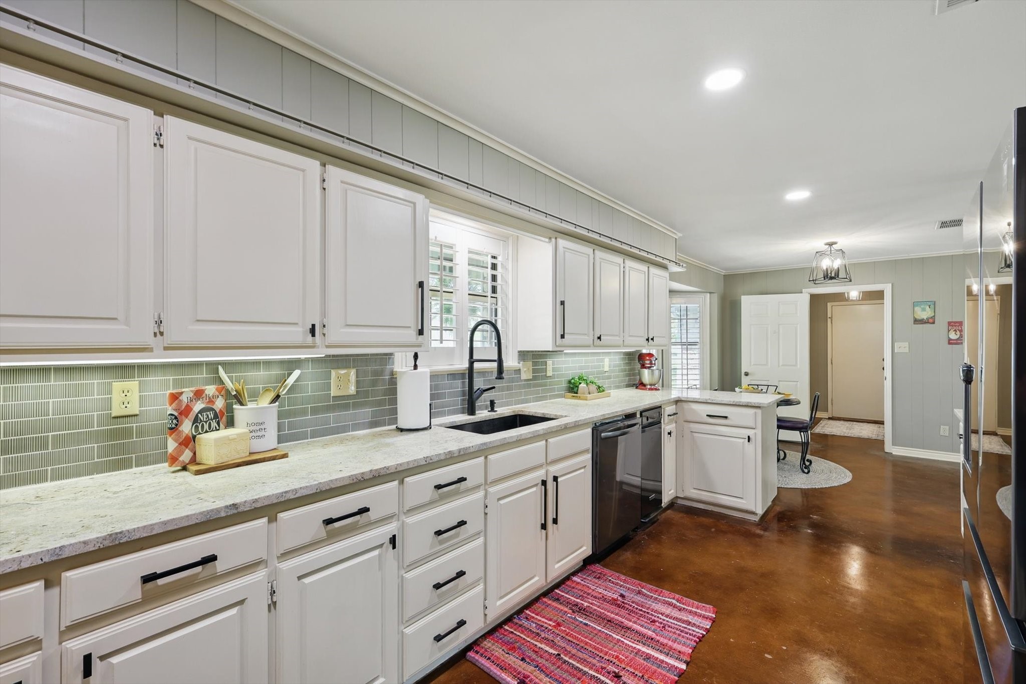 1904 Oak Ridge Trail Bridgeport TX 76426