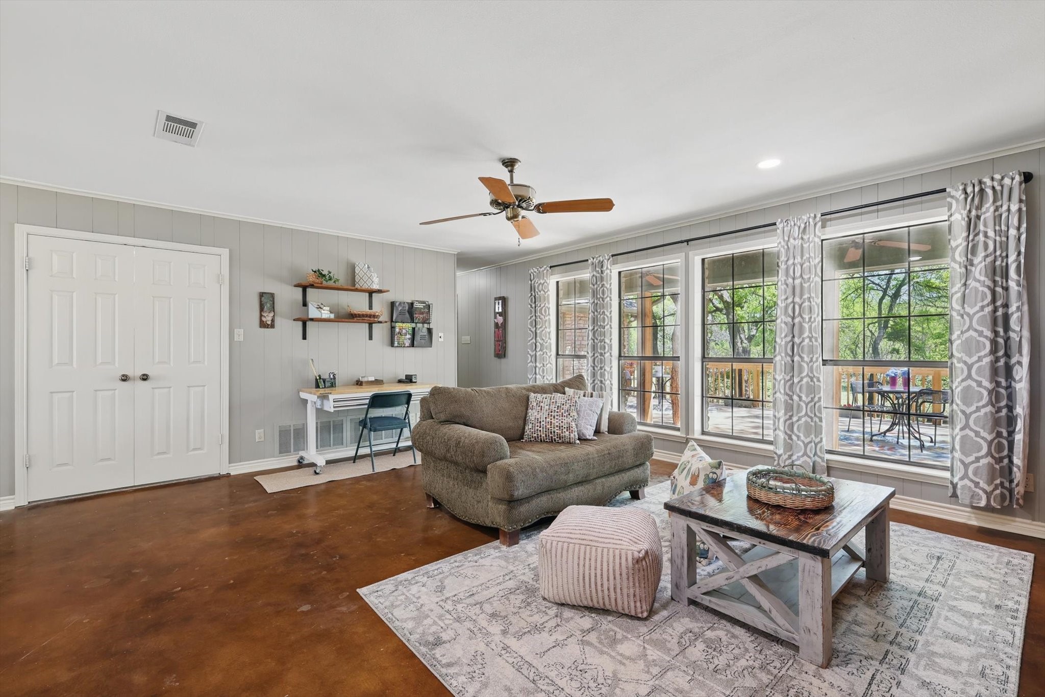 1904 Oak Ridge Trail Bridgeport TX 76426