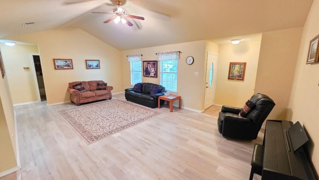 5324 Mission Circle Granbury TX 76049