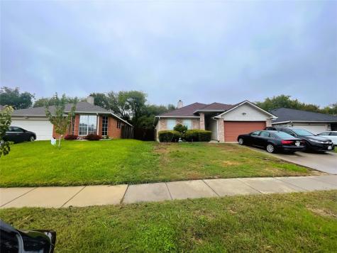 2016 Brownwood Avenue Grand Prairie TX 75052