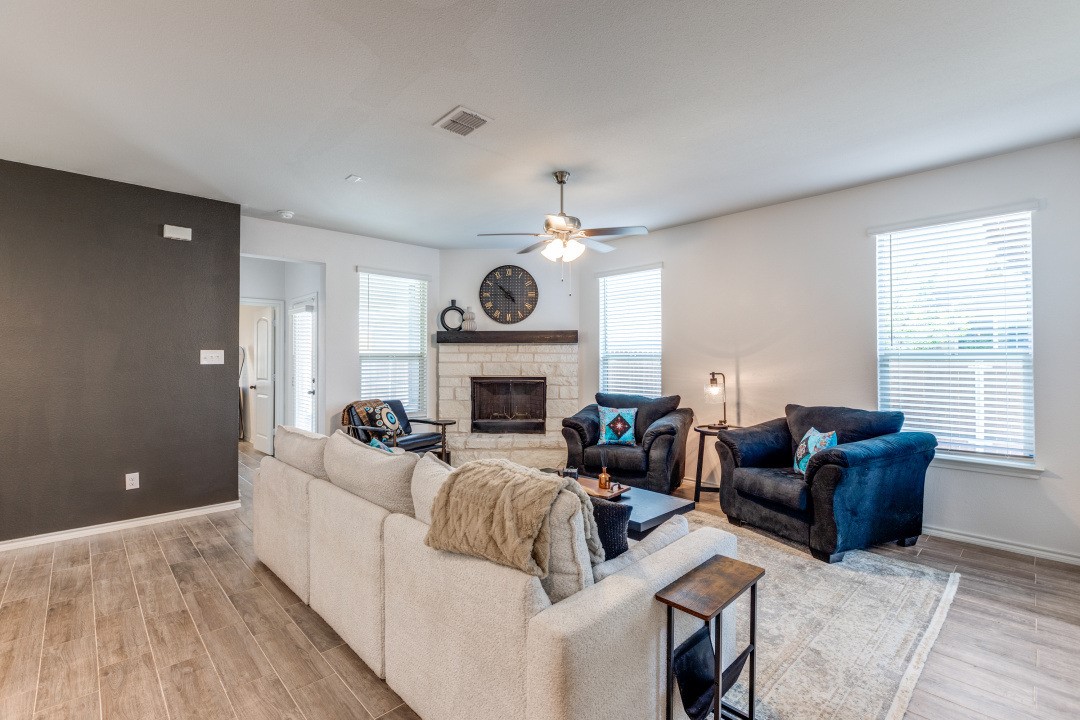 617 Presidio Street Aubrey TX 76227