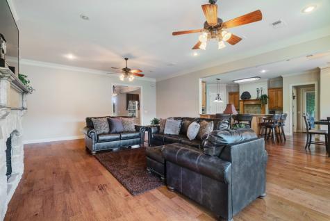 5500 Farm To Market 195 Paris TX 75462