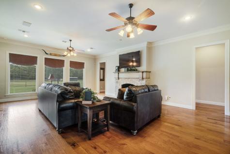 5500 Farm To Market 195 Paris TX 75462