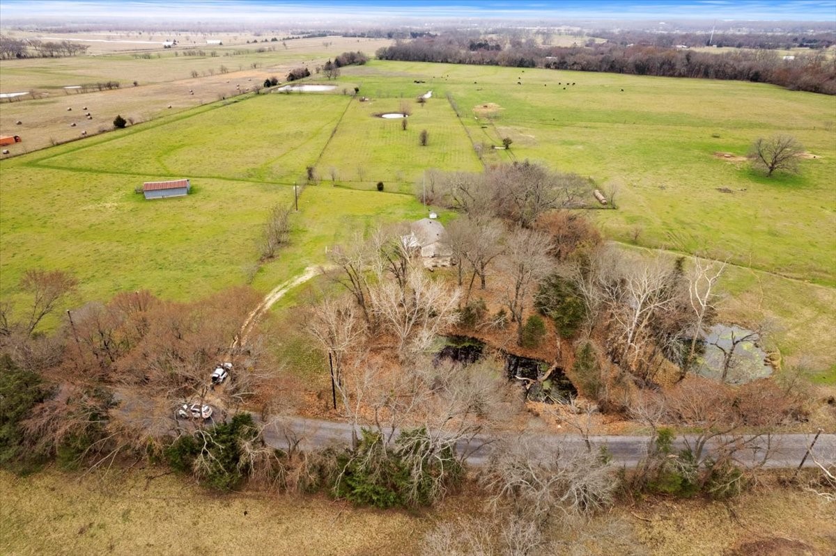 2281 Carpenters Bluff Road Denison TX 75021