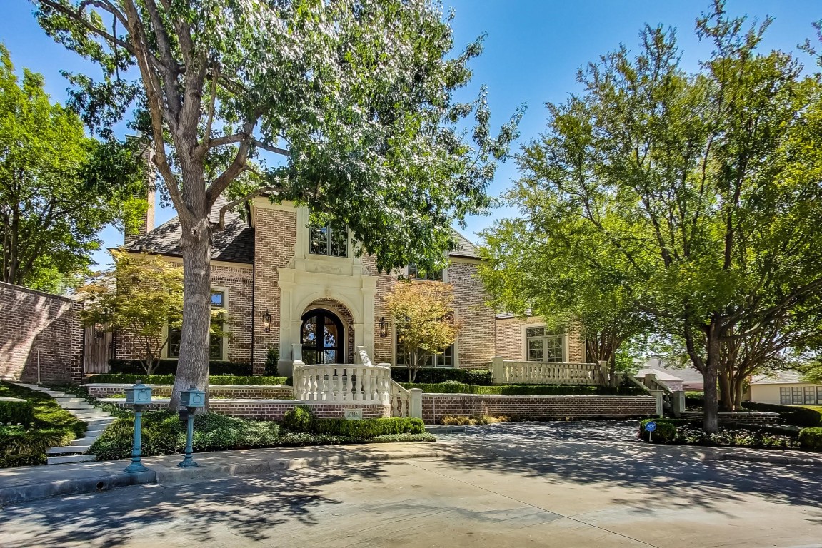 7005 Hill Forest Drive Dallas TX 75230