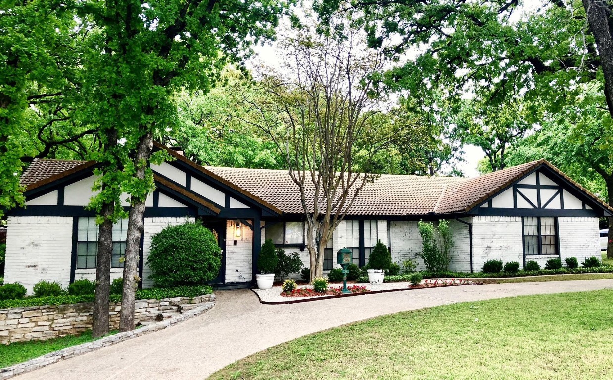 2701 Lincoln Drive Arlington TX 76006
