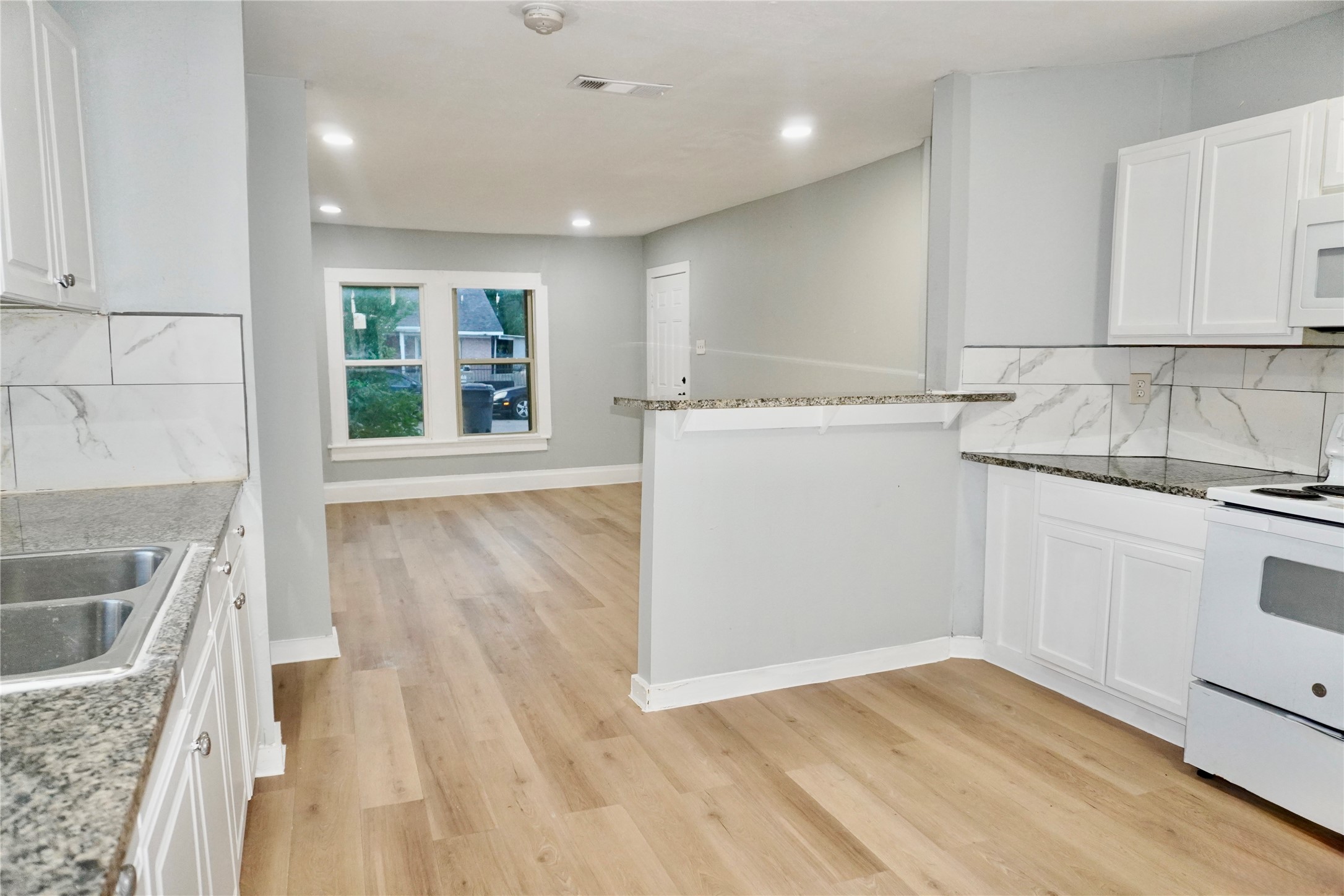 1406 Galloway Avenue Dallas TX 75216