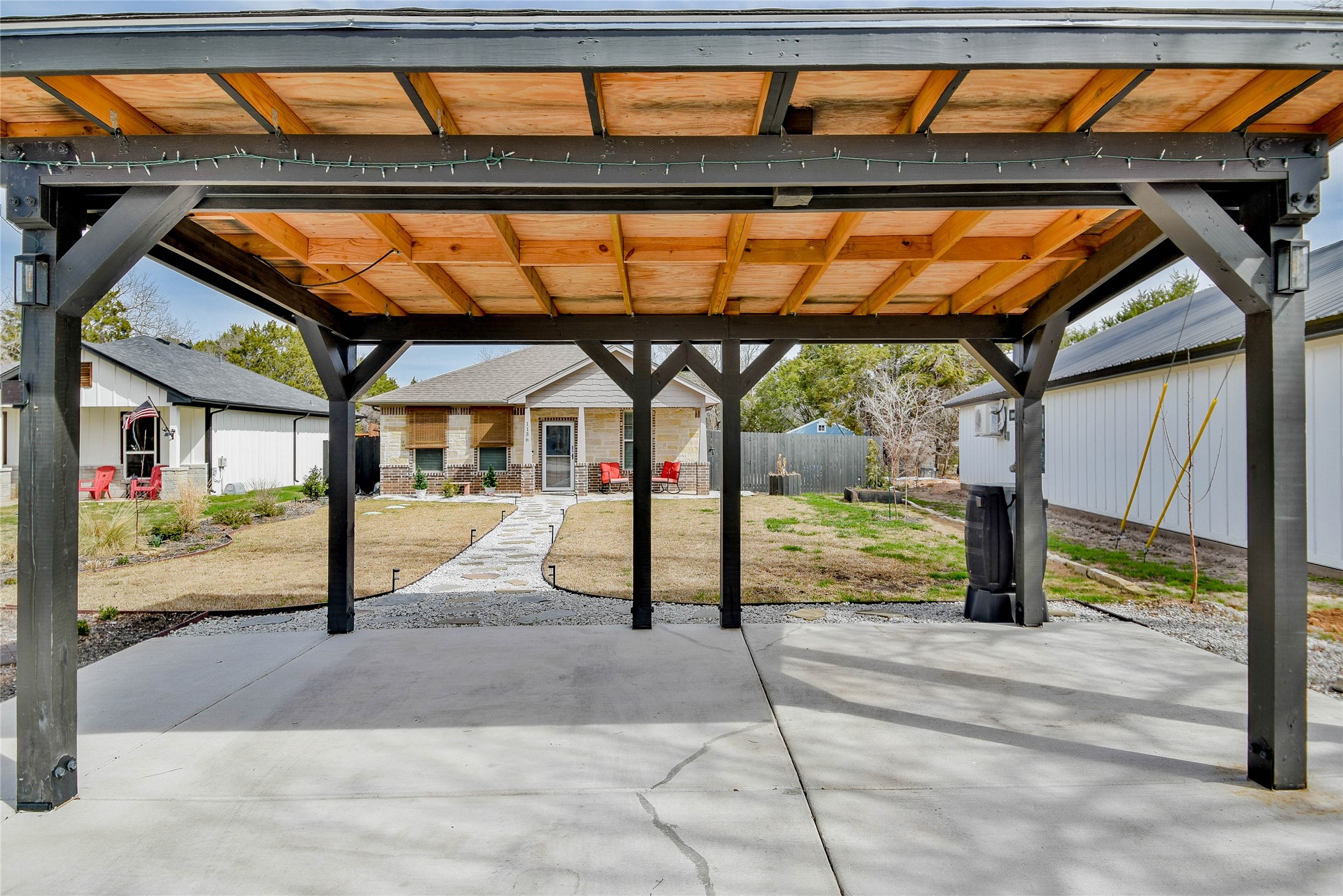 1136 Ridgeview Circle Granbury TX 76048