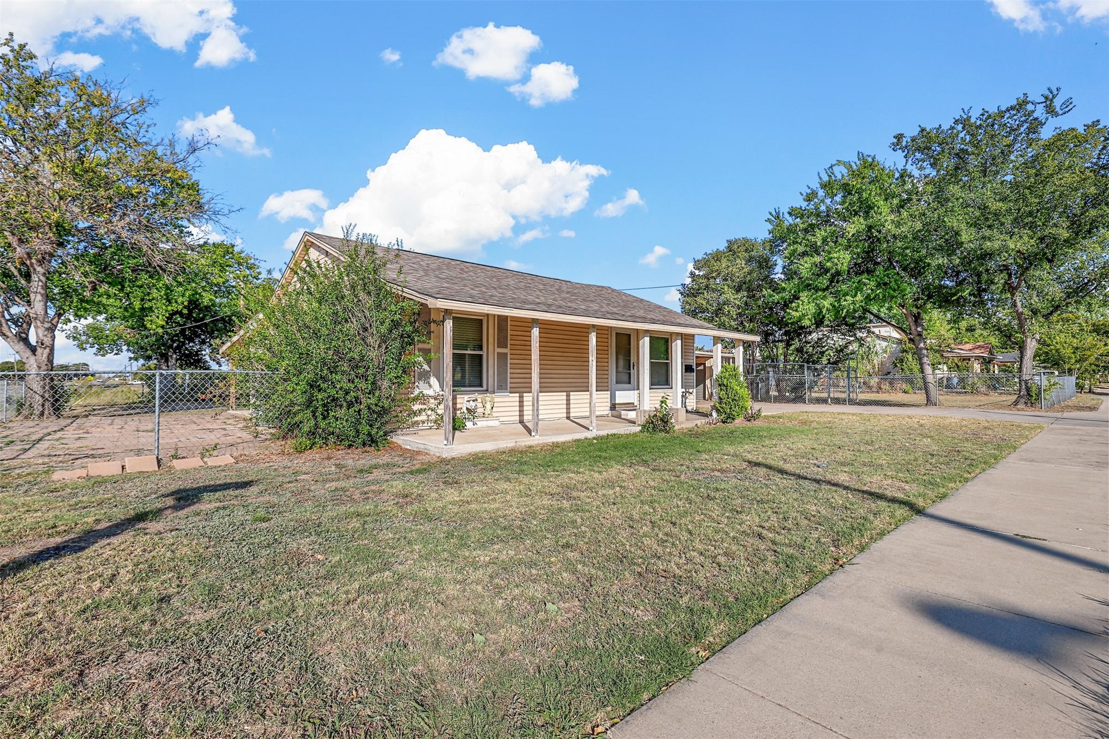 101 Western Avenue Saginaw TX 76179