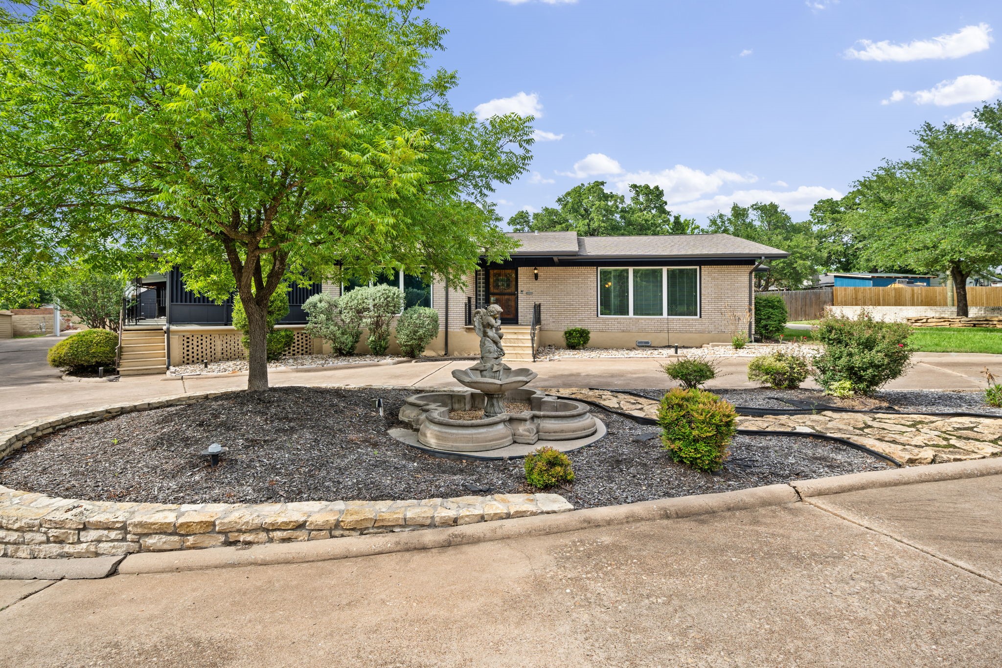 801 NW 7th Avenue Mineral Wells TX 76067