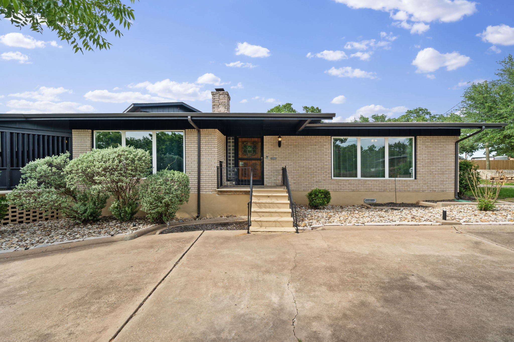 801 NW 7th Avenue Mineral Wells TX 76067