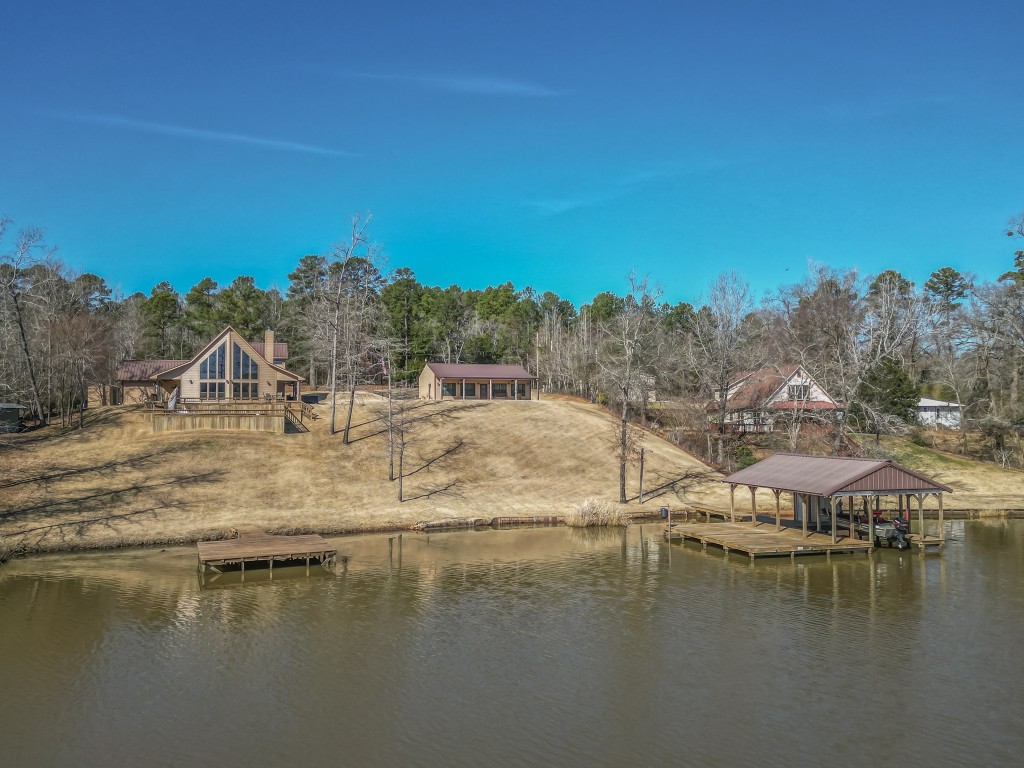 1301 S Lake Drive Gladewater TX 75647
