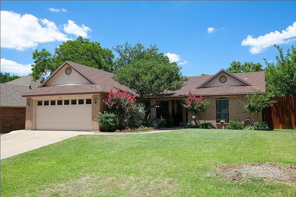 6761 Ridgetop Road North Richland Hills TX 76182