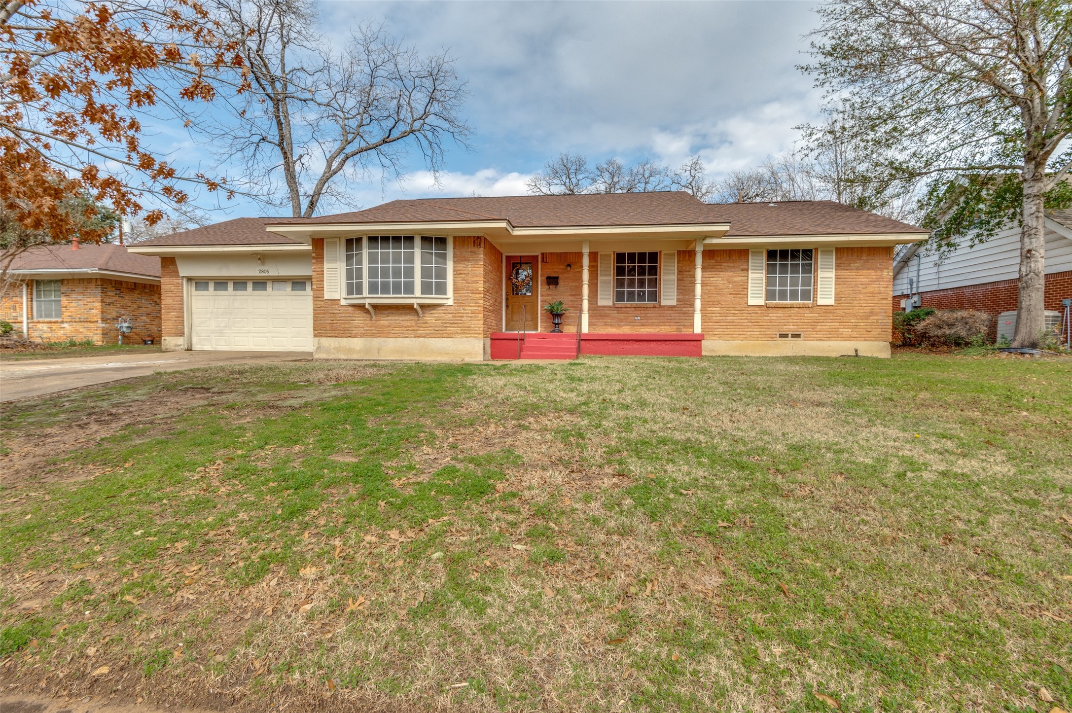 2805 W 11th Street Irving TX 75060