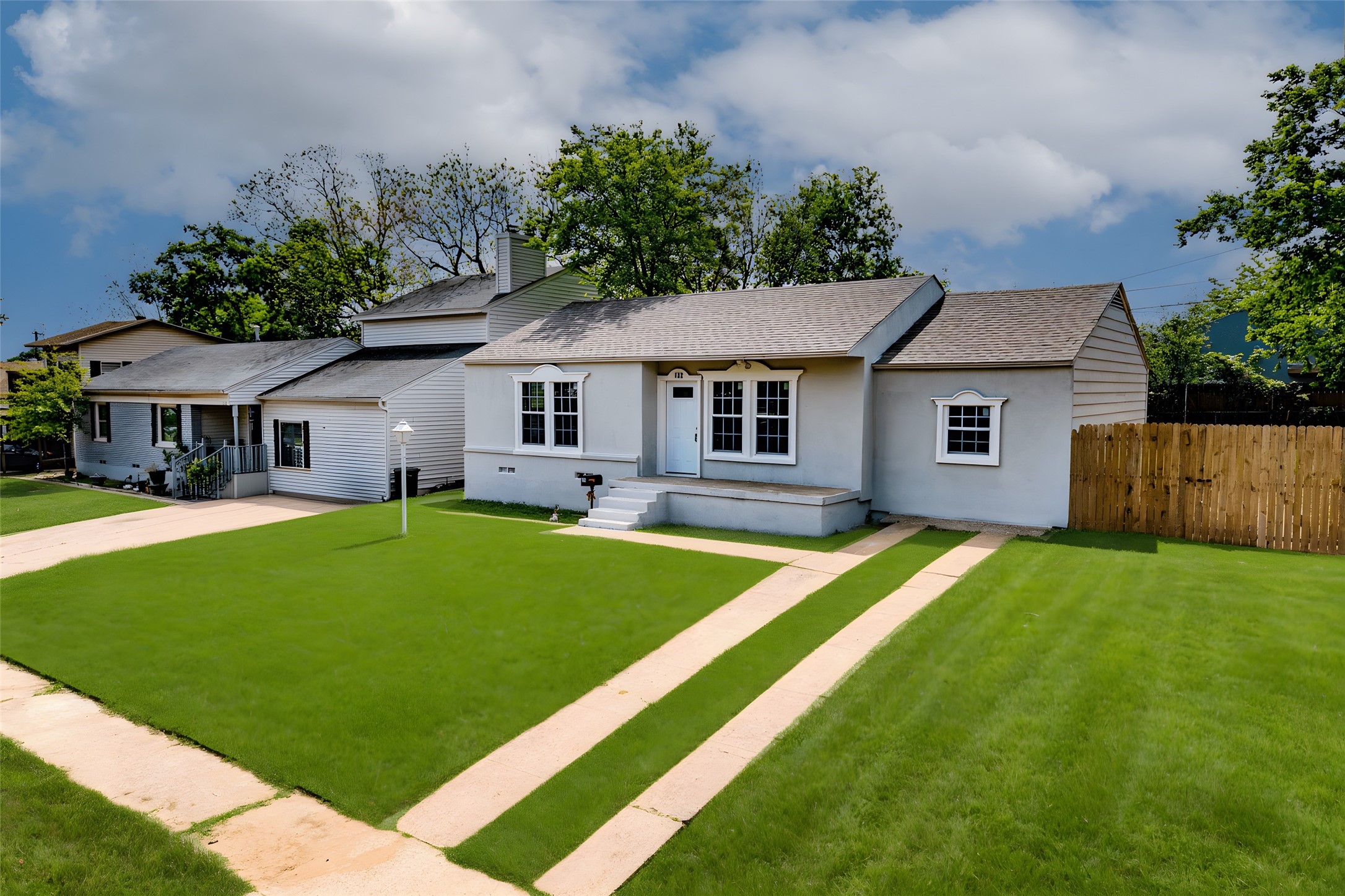122 W 11th Street Irving TX 75060