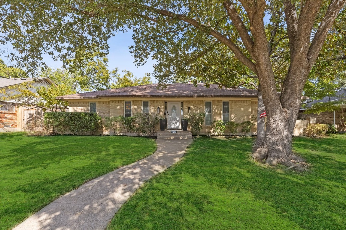 9530 Meadowknoll Drive Dallas TX 75243