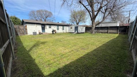 1822 Highland Street Mesquite TX 75149