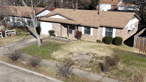 1601 Meadowcrest Drive Garland TX 75042
