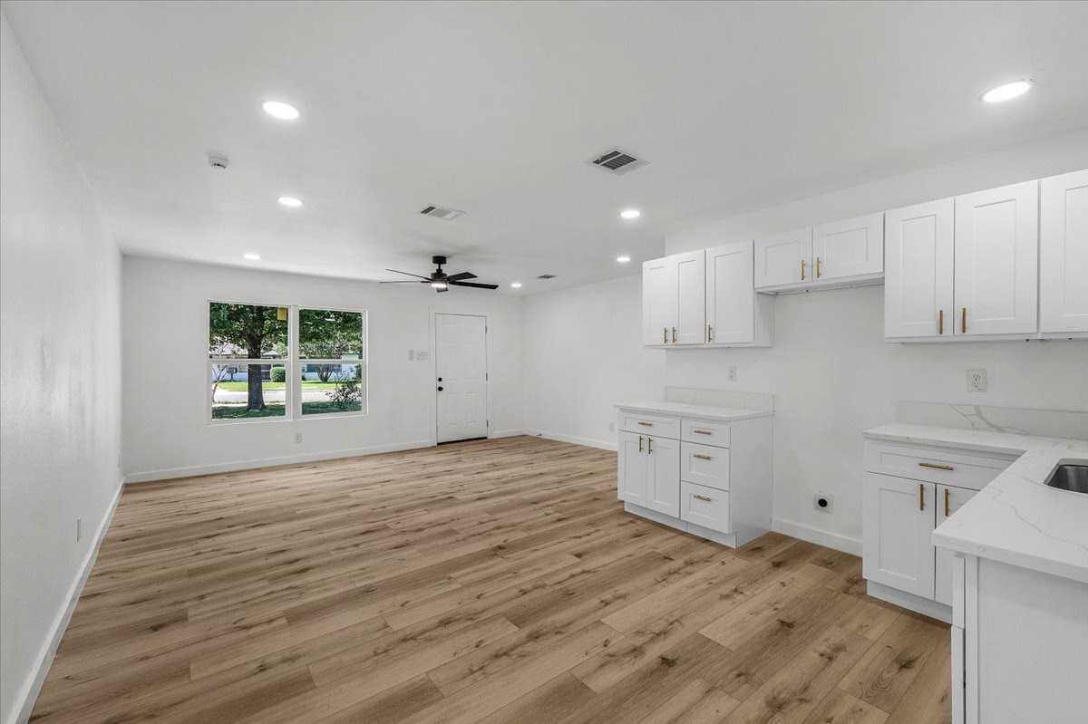 3738 Lovingood Drive Dallas TX 75241