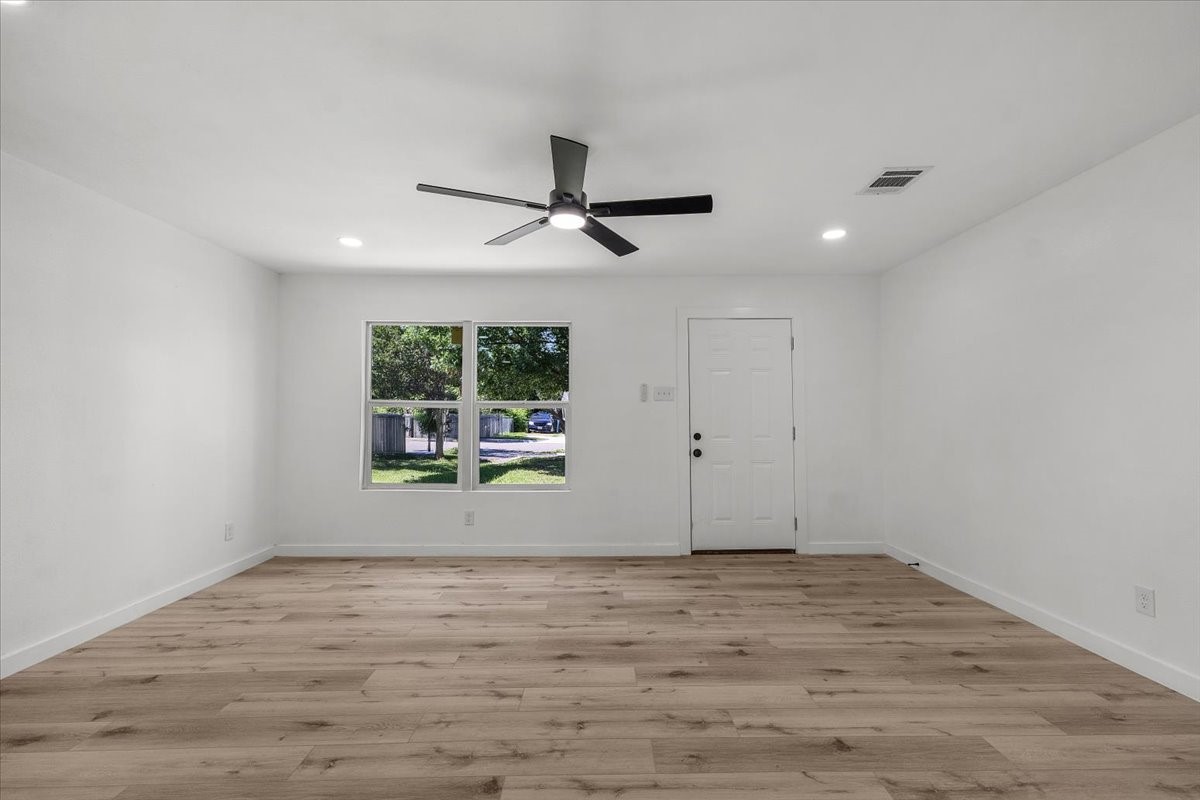 3738 Lovingood Drive Dallas TX 75241