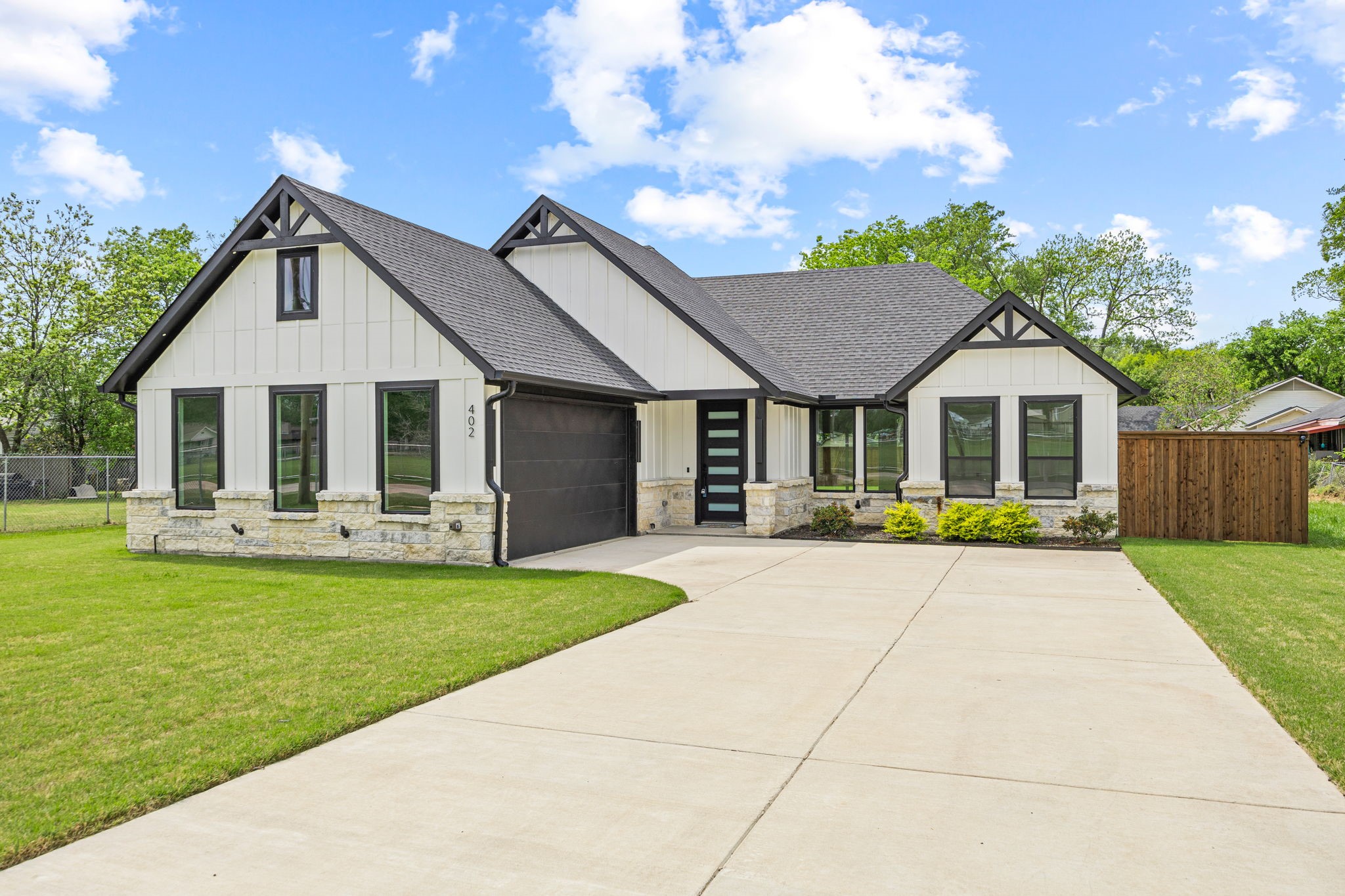 402 S Humphrey Avenue Kerens TX 75144